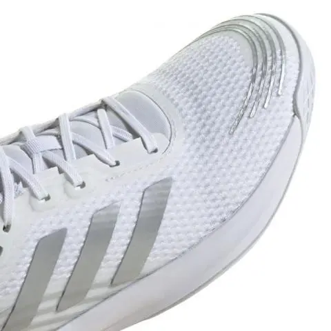 Valt adidas sale groter dan nike